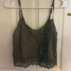 LA hearts top